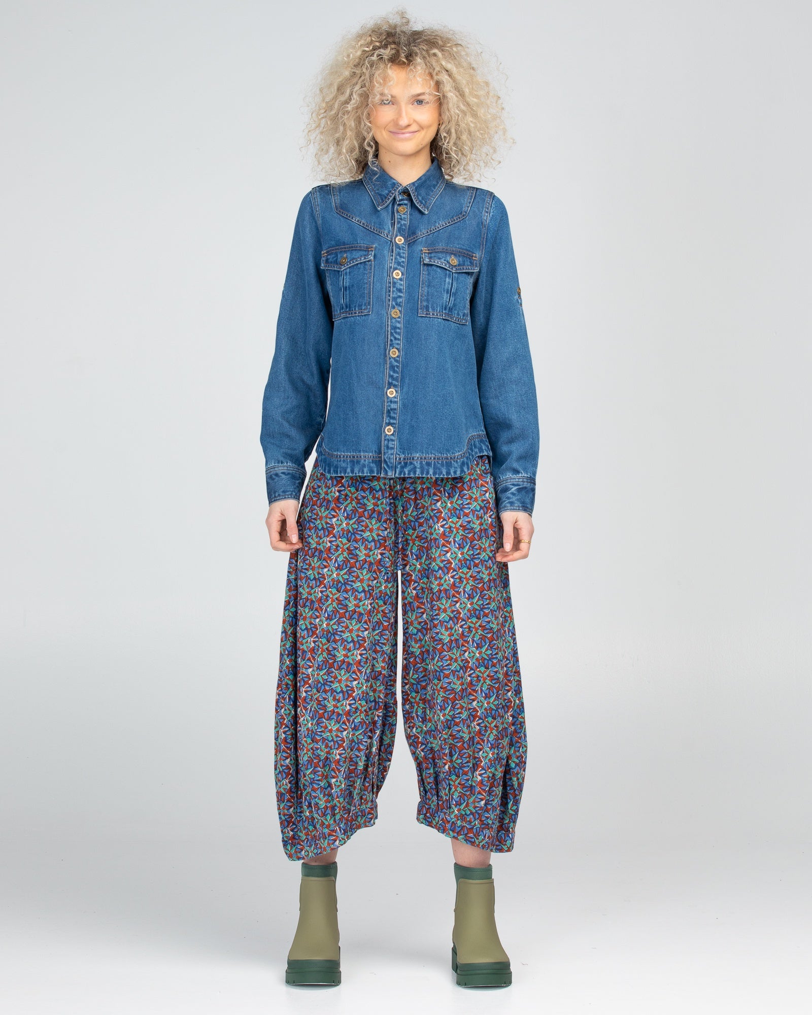 Boom Shankar's Guru Pant in Inez a cotton Crop harem style pant in geometric print.