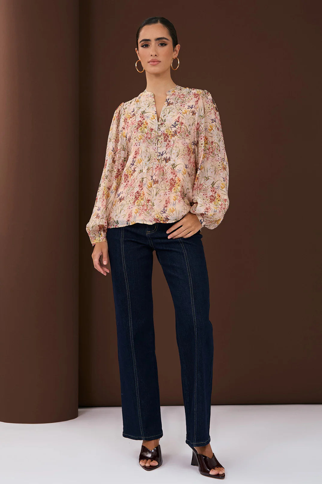 Adorne's issy Belfast Top with Long Sleeves, floral print and vneck.