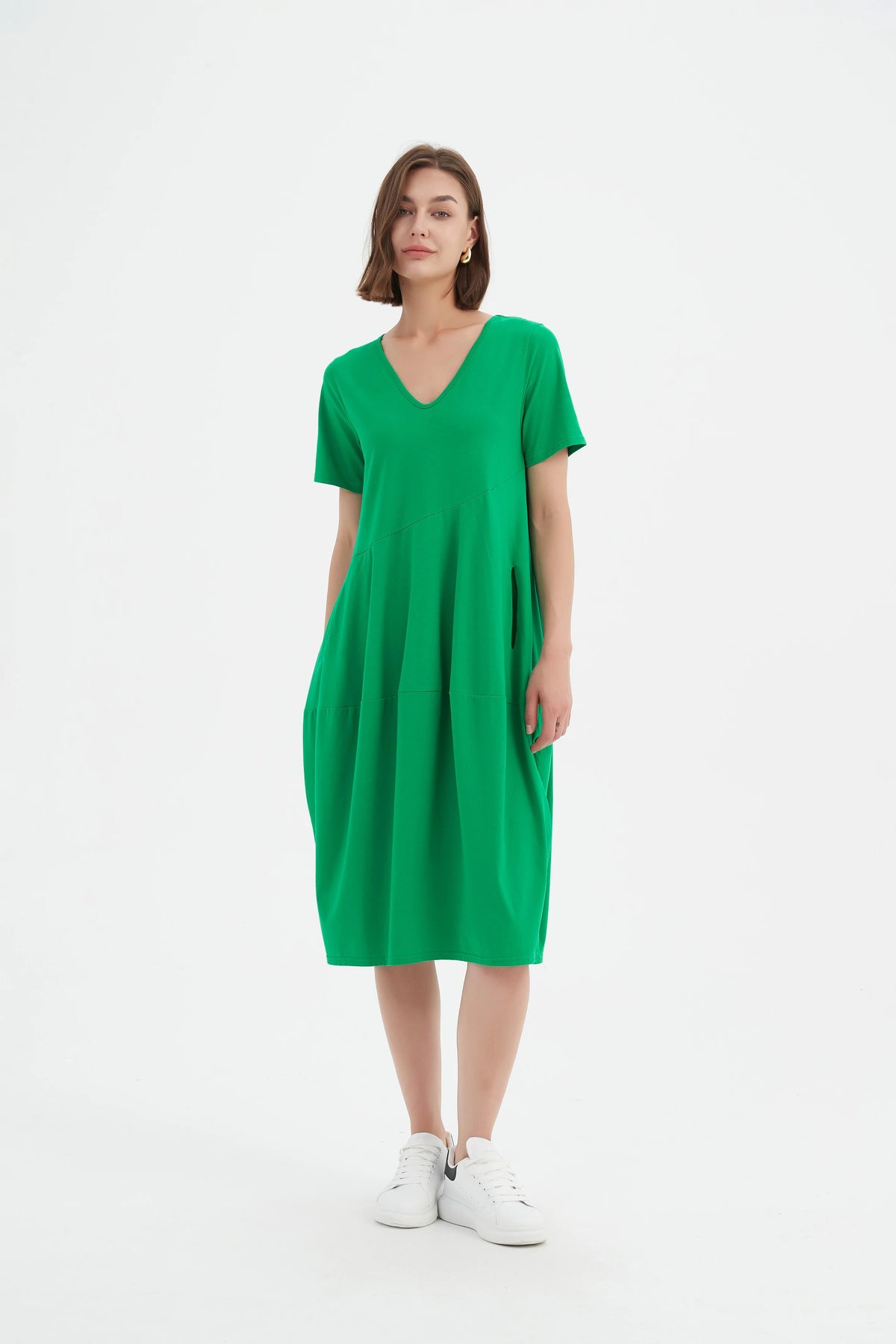 Tirelli&#39;s ladies V-Neck Short Sleeve Diagonal Seam Dress in cool Green.