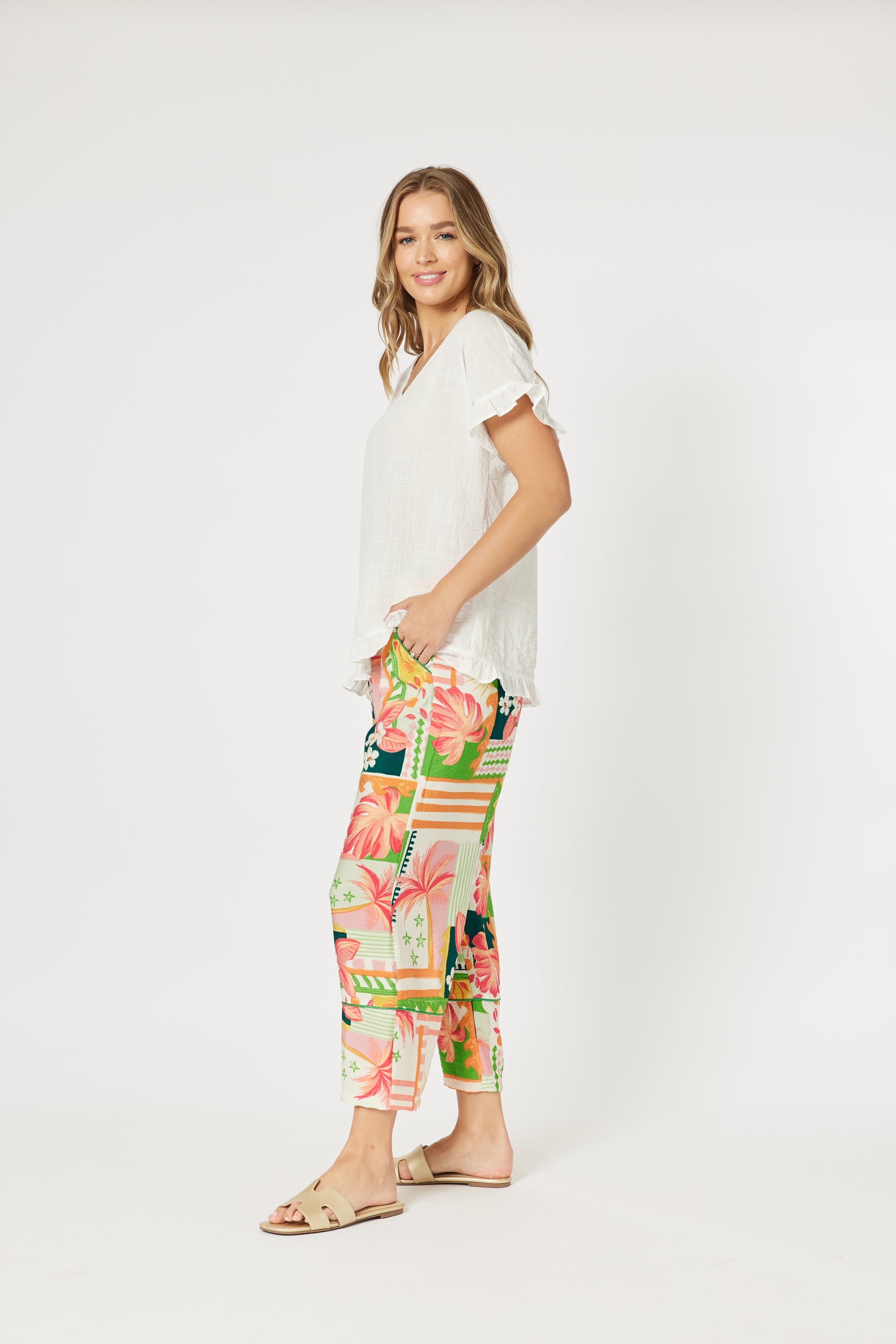 Threadz Cancun Pants in Multi are relaxed fit with elasticated waist, pockets and a crop length.