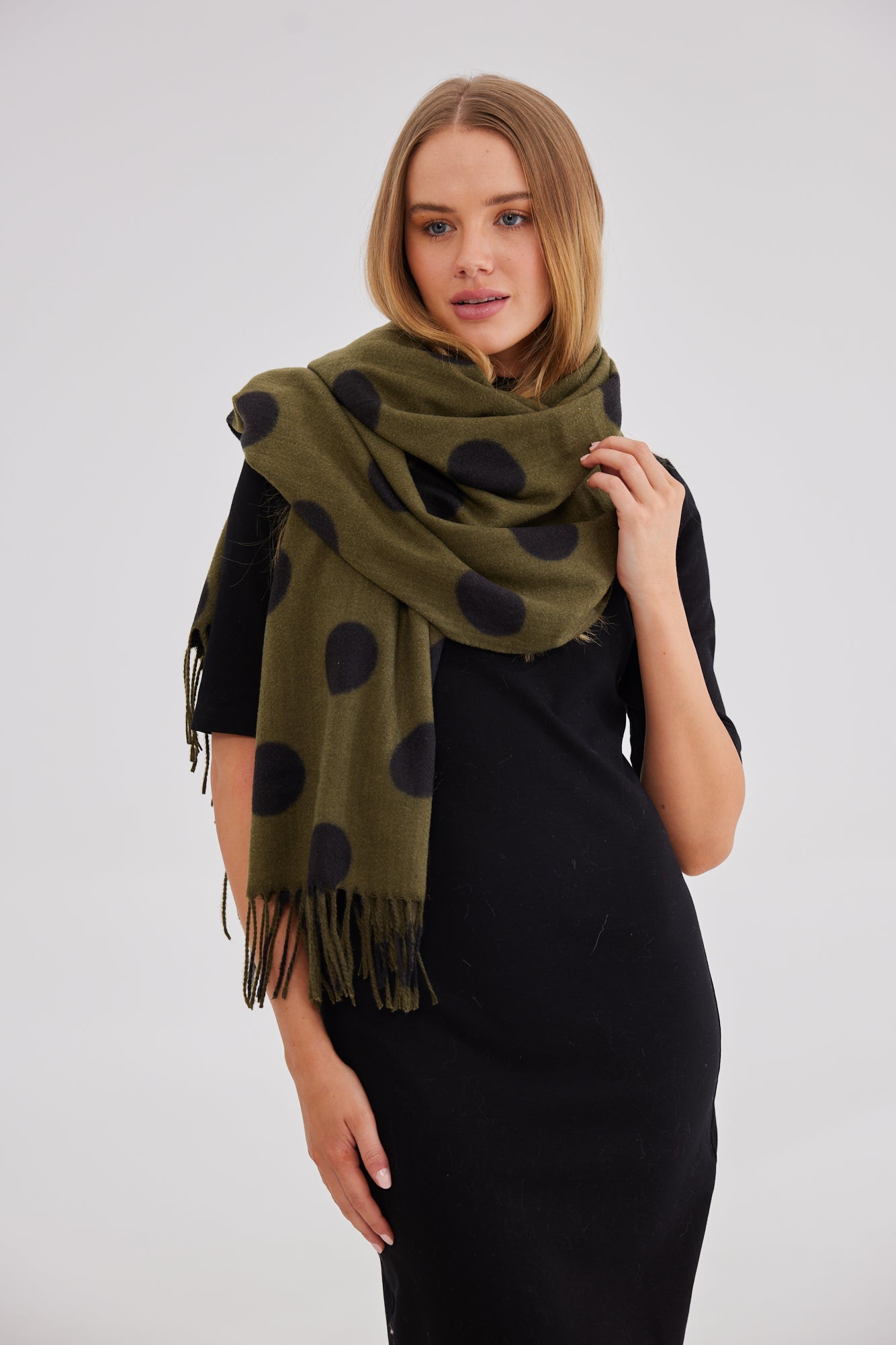 Ladro Scarf