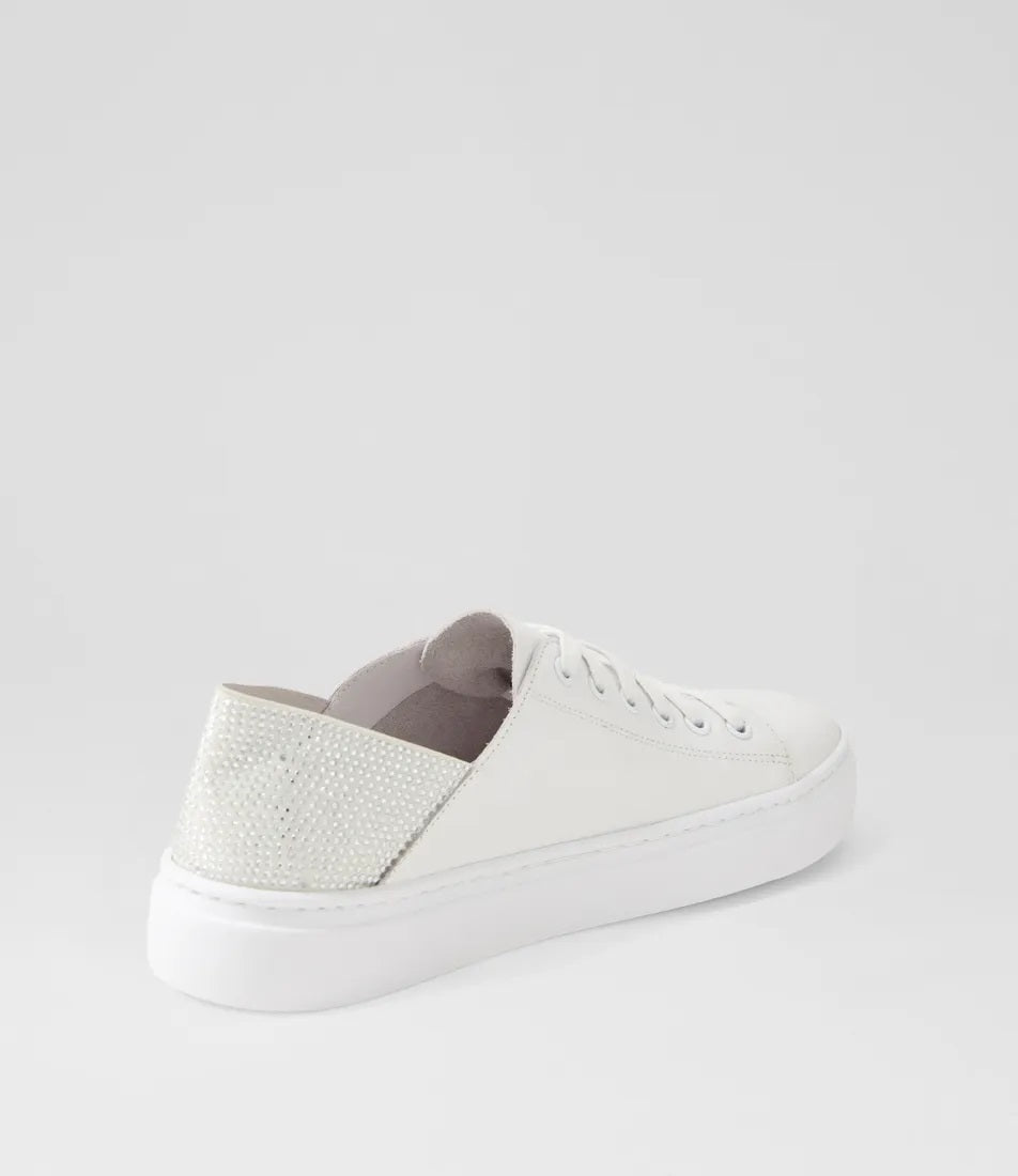 Oskin Leather Sneaker