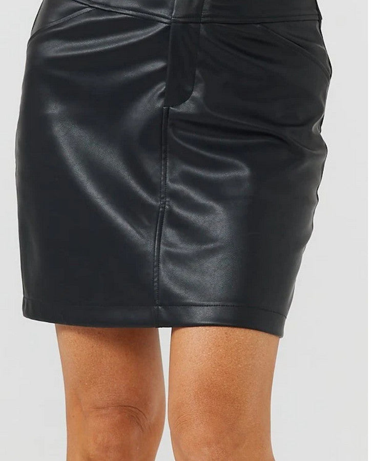 Trinity faux leather skirt in outlet black